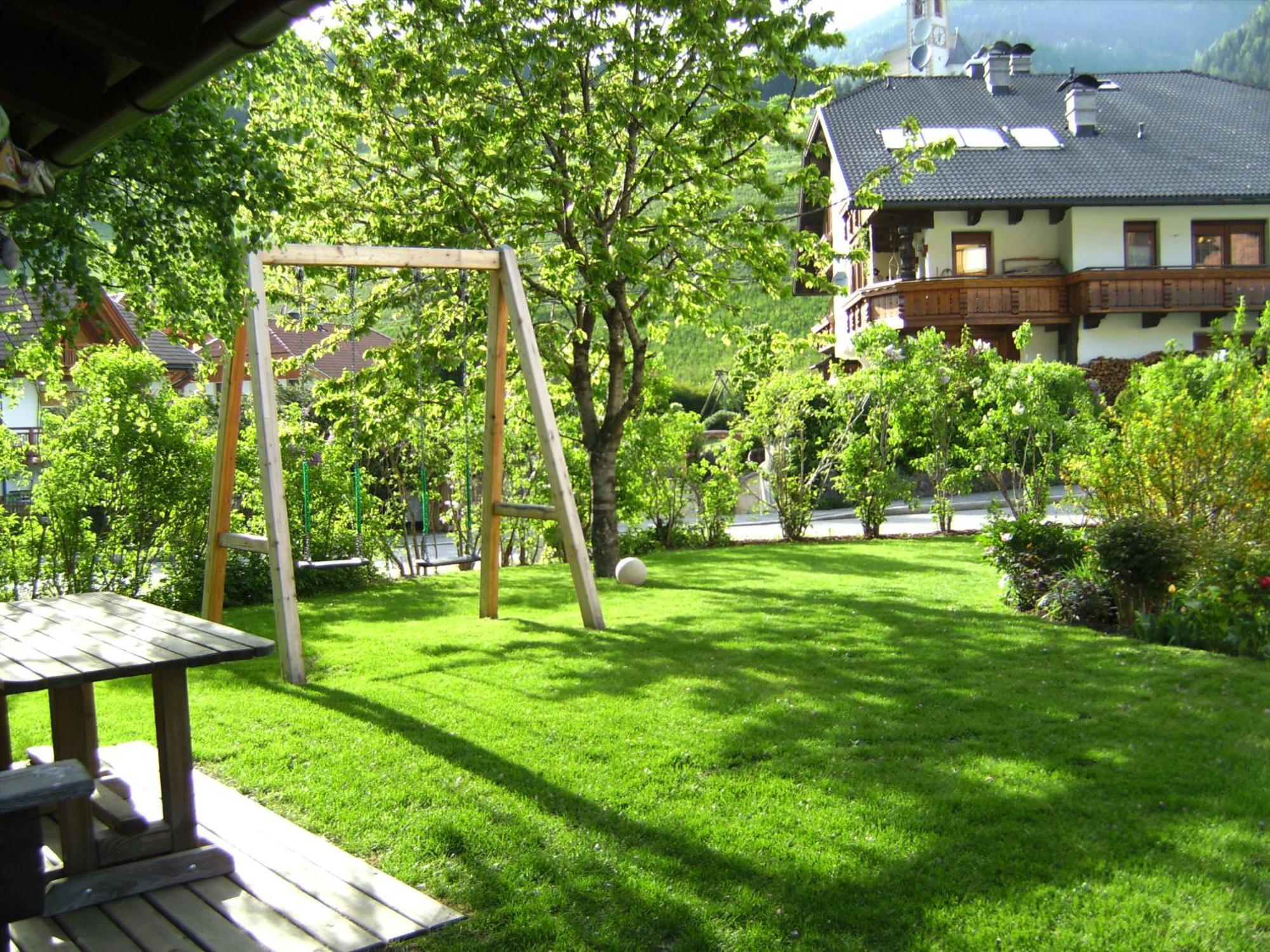 Appartements Haus Bachmann San Candido Eksteriør billede